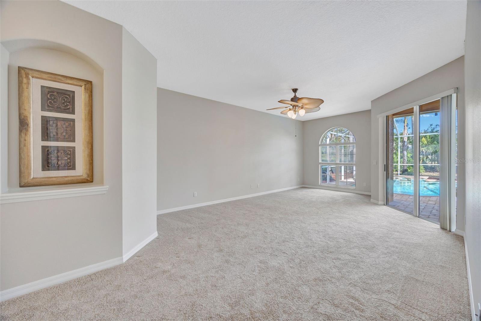 RIVER HILLS COUNTRY CLUB PARCE - Residential