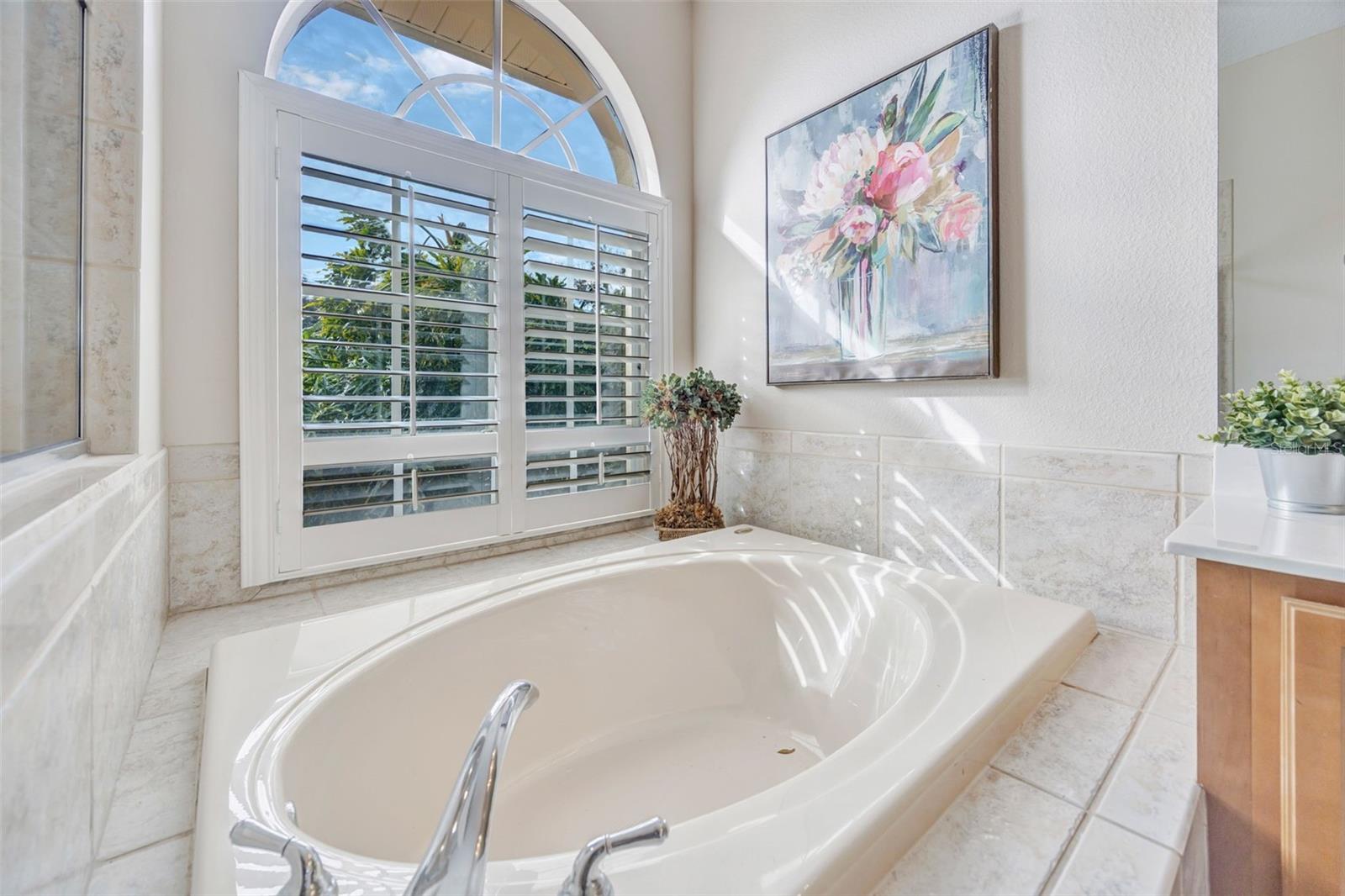 RIVER HILLS COUNTRY CLUB PARCE - Residential