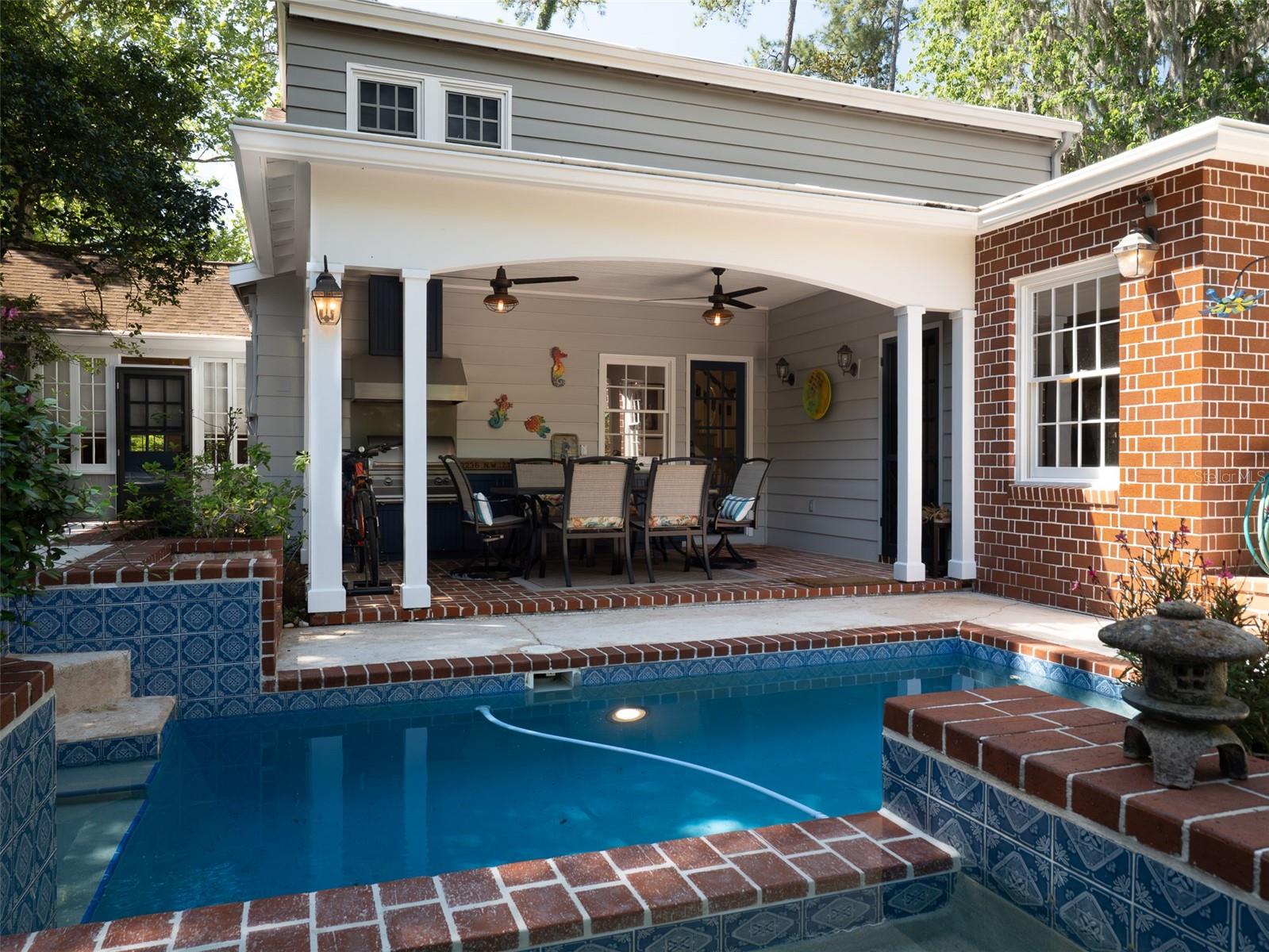 STRINGFELLOW/BROOME - Residential