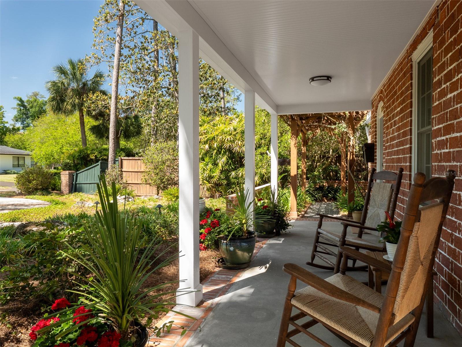 STRINGFELLOW/BROOME - Residential