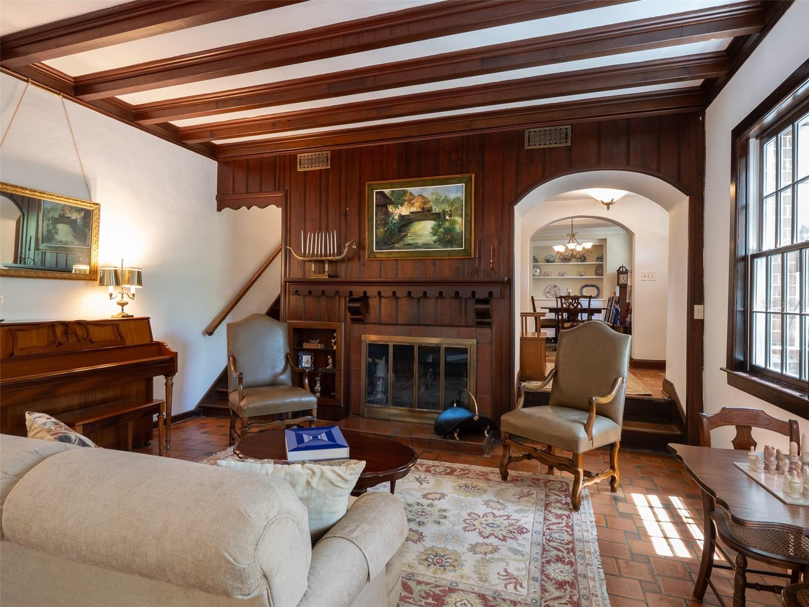 STRINGFELLOW/BROOME - Residential