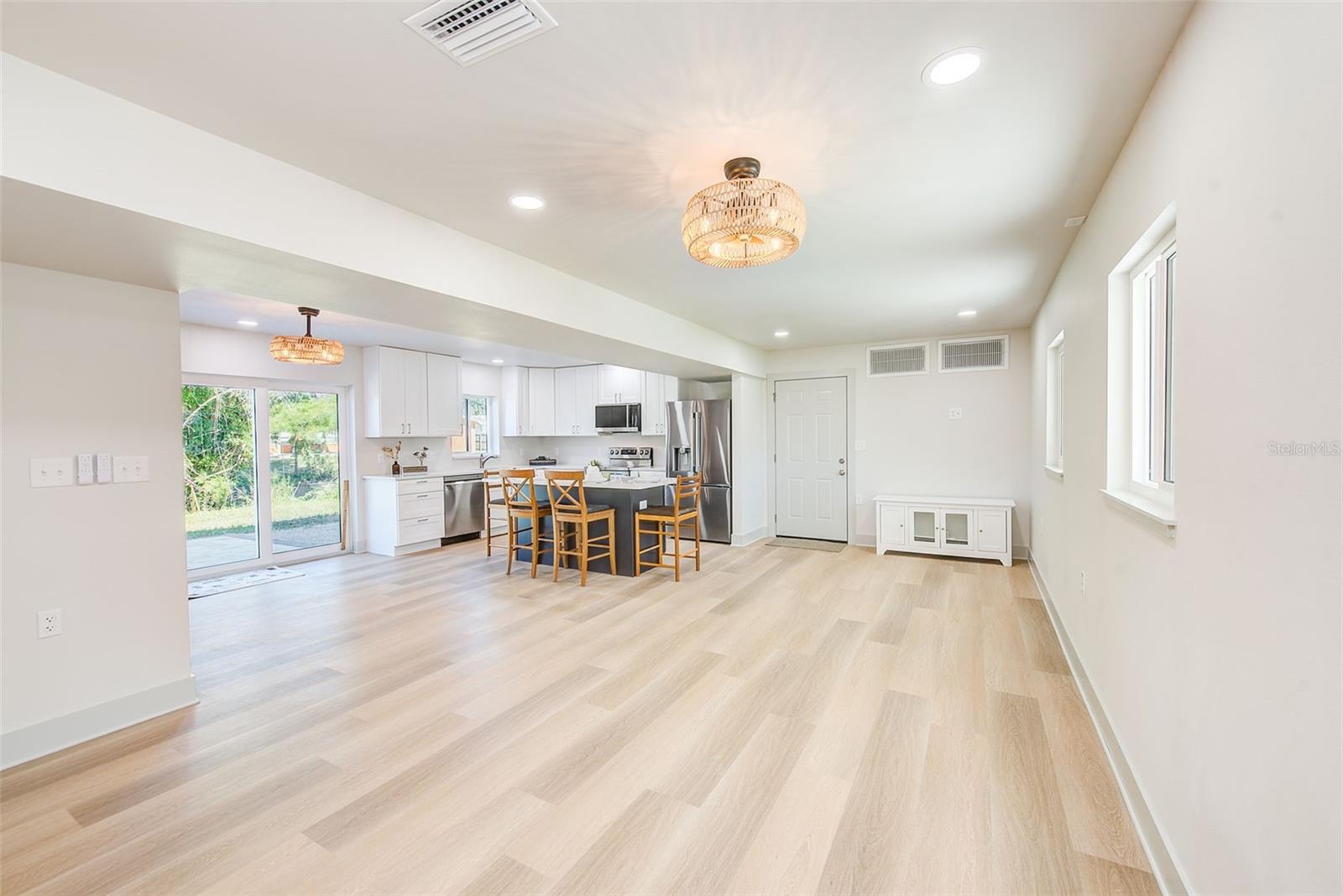 362 GATEWOOD DRIVE