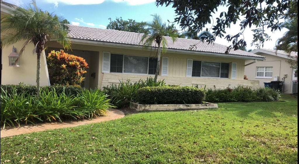 Photo of 2225 Jaffa Place, Clearwater, FL 33764 (MLS # TB8551305)