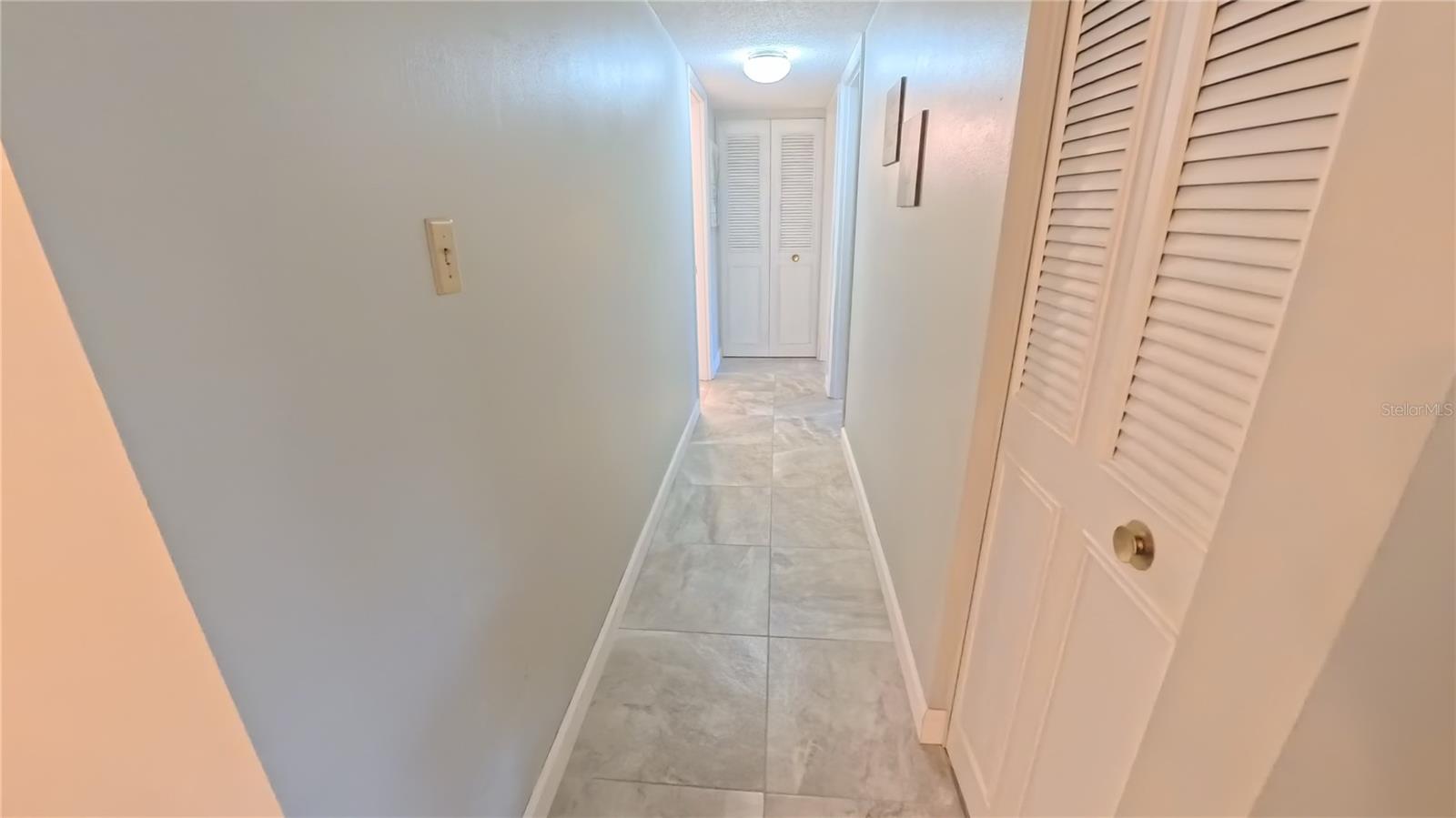 ESSEX HOUSE - Residential