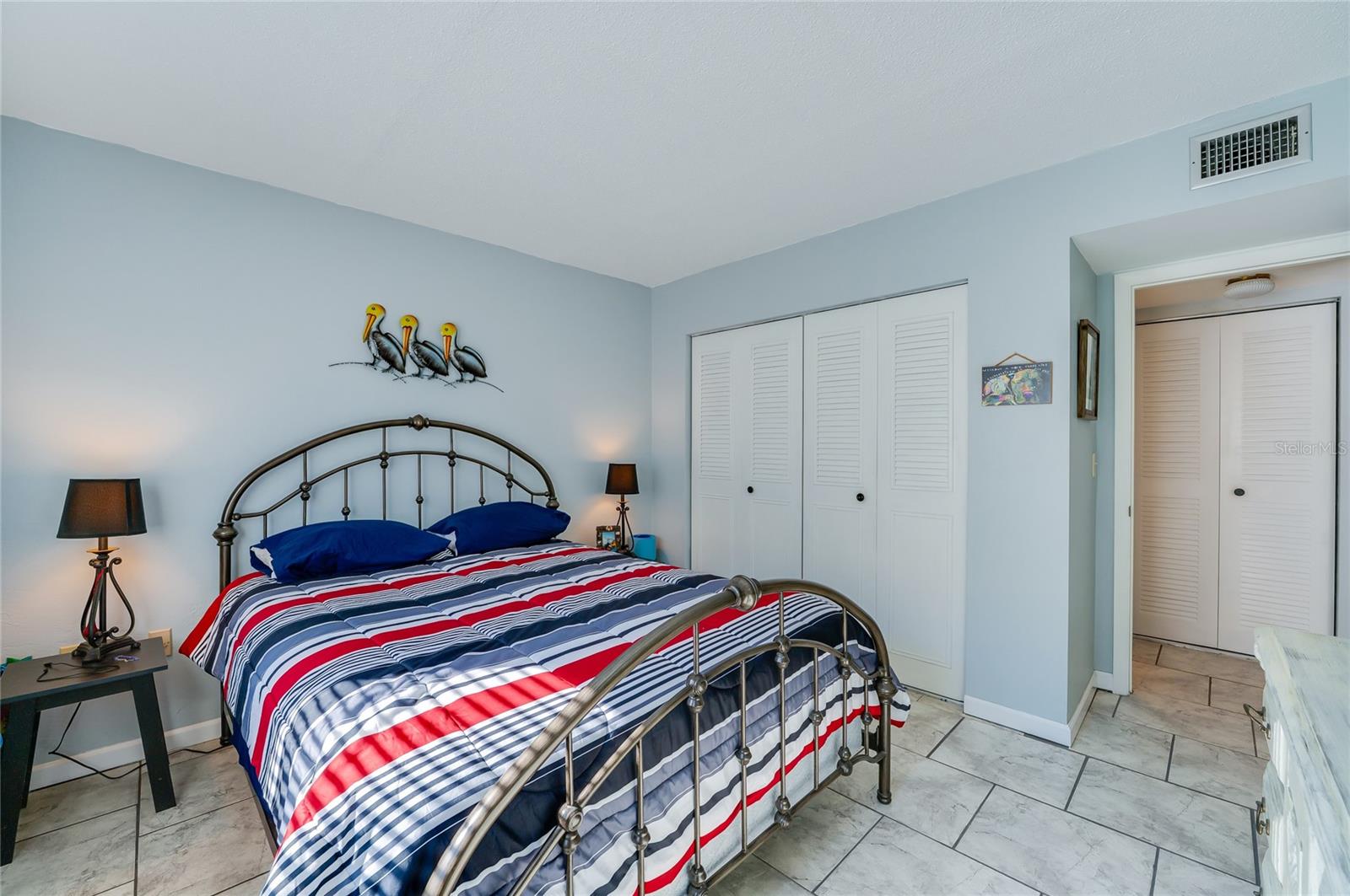 RIVERSIDE CONDO - Residential