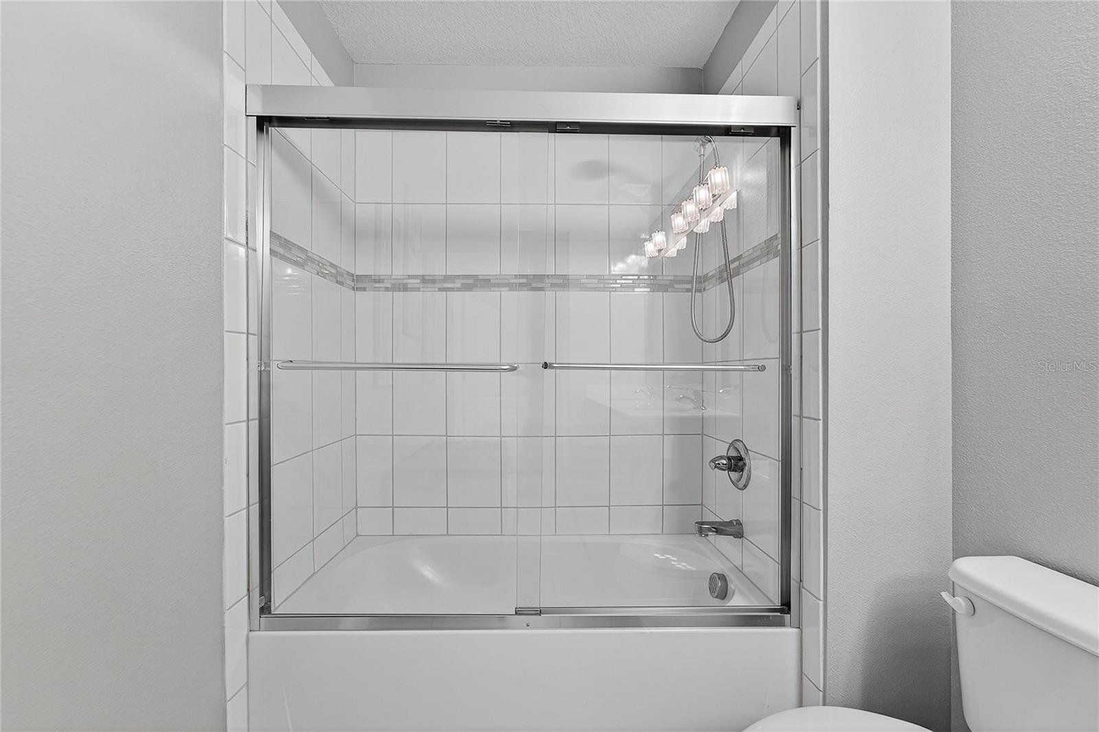 LUCAYA LAKE CLUB PH 2C - Residential