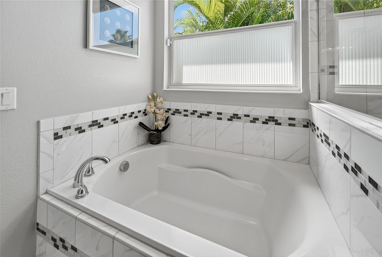 LUCAYA LAKE CLUB PH 2C - Residential