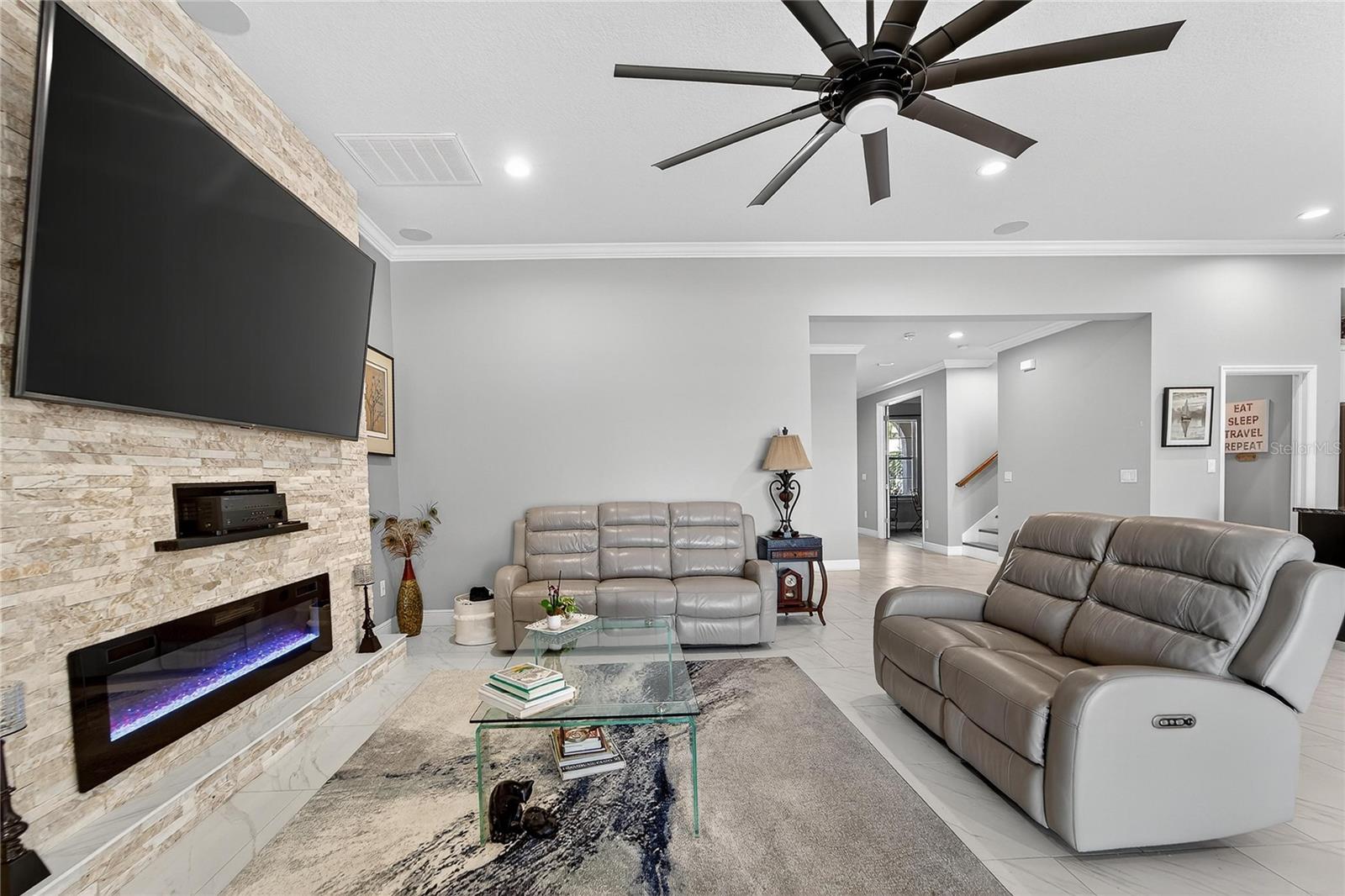 LUCAYA LAKE CLUB PH 2C - Residential