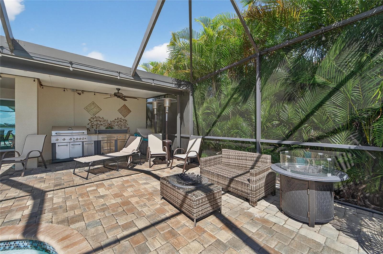 LUCAYA LAKE CLUB PH 2C - Residential