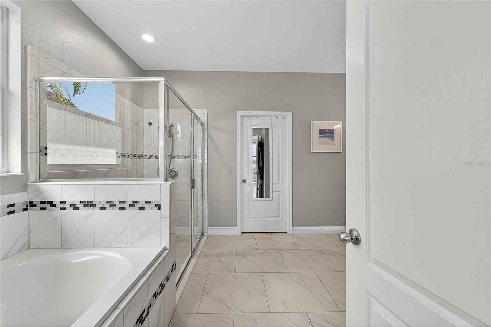 LUCAYA LAKE CLUB PH 2C - Residential