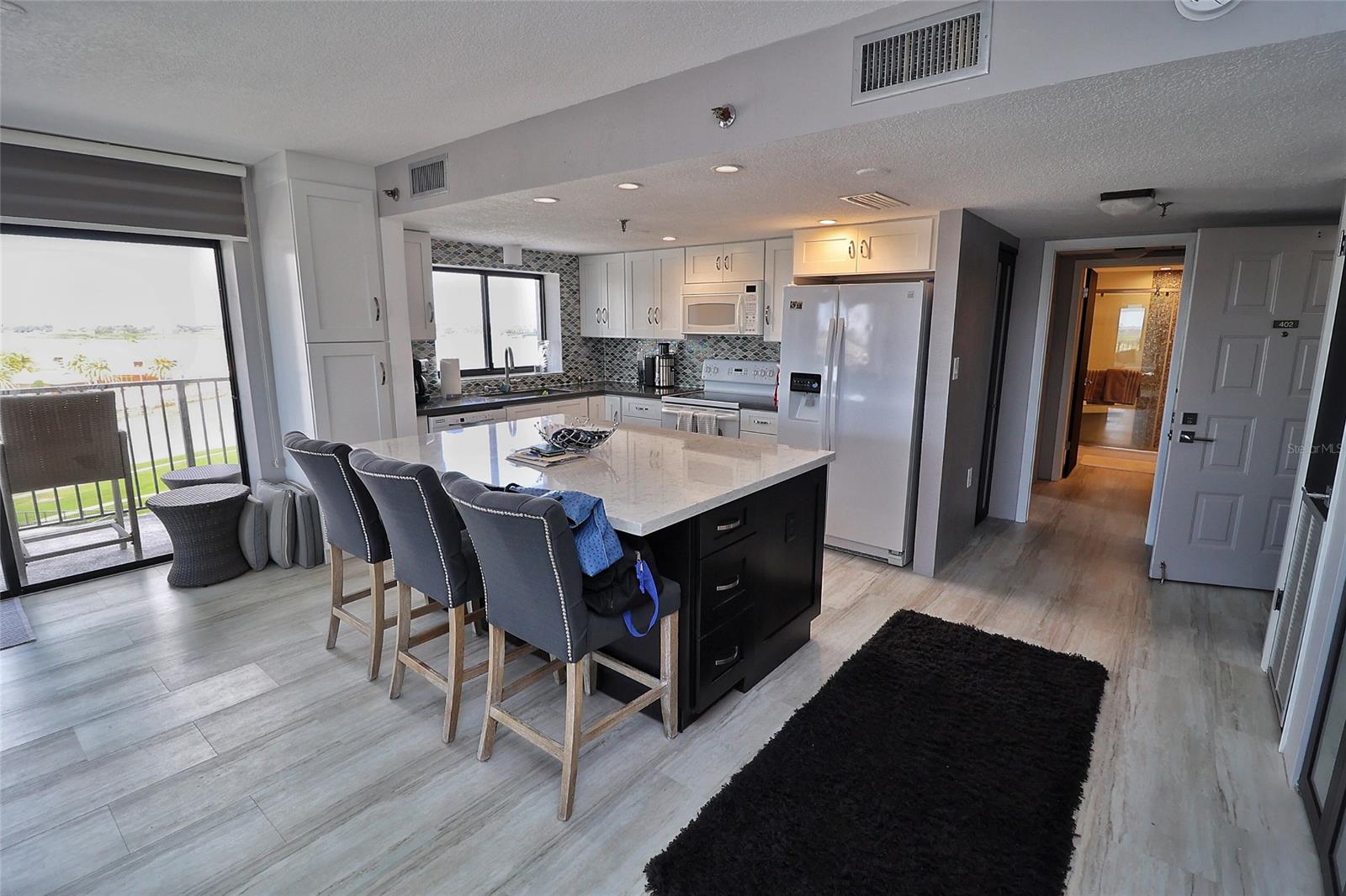 Diamond Head Point Condo - Residential