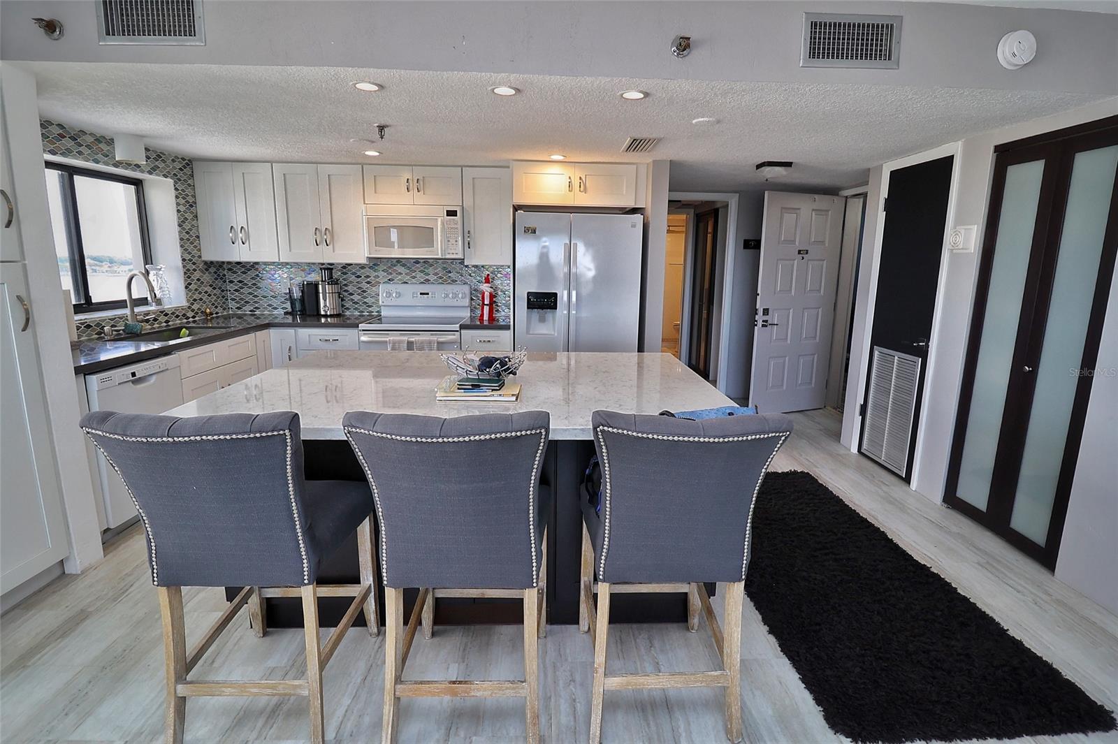 Diamond Head Point Condo - Residential