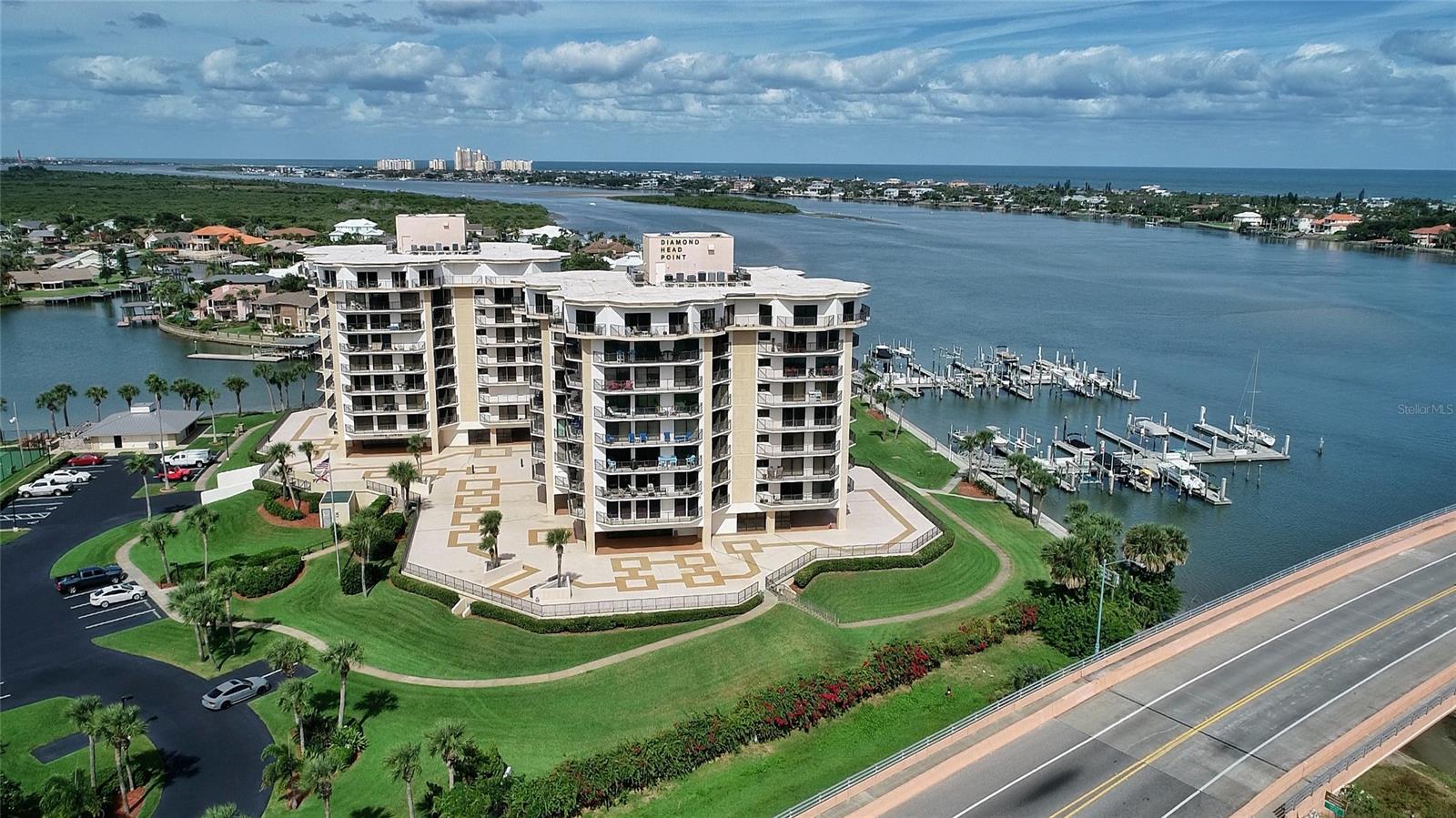 Diamond Head Point Condo - Residential