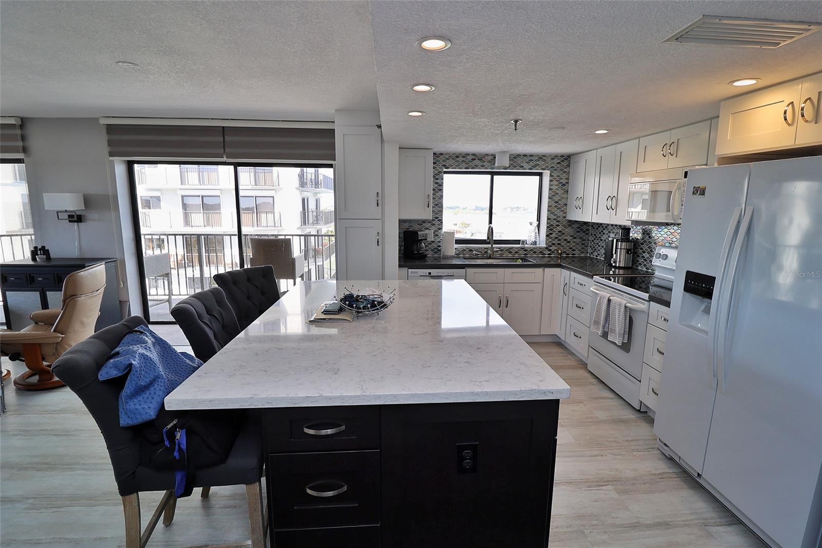 Diamond Head Point Condo - Residential