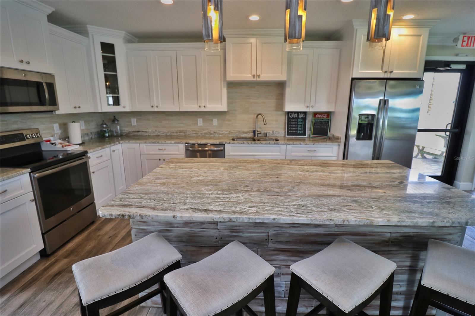 Diamond Head Point Condo - Residential