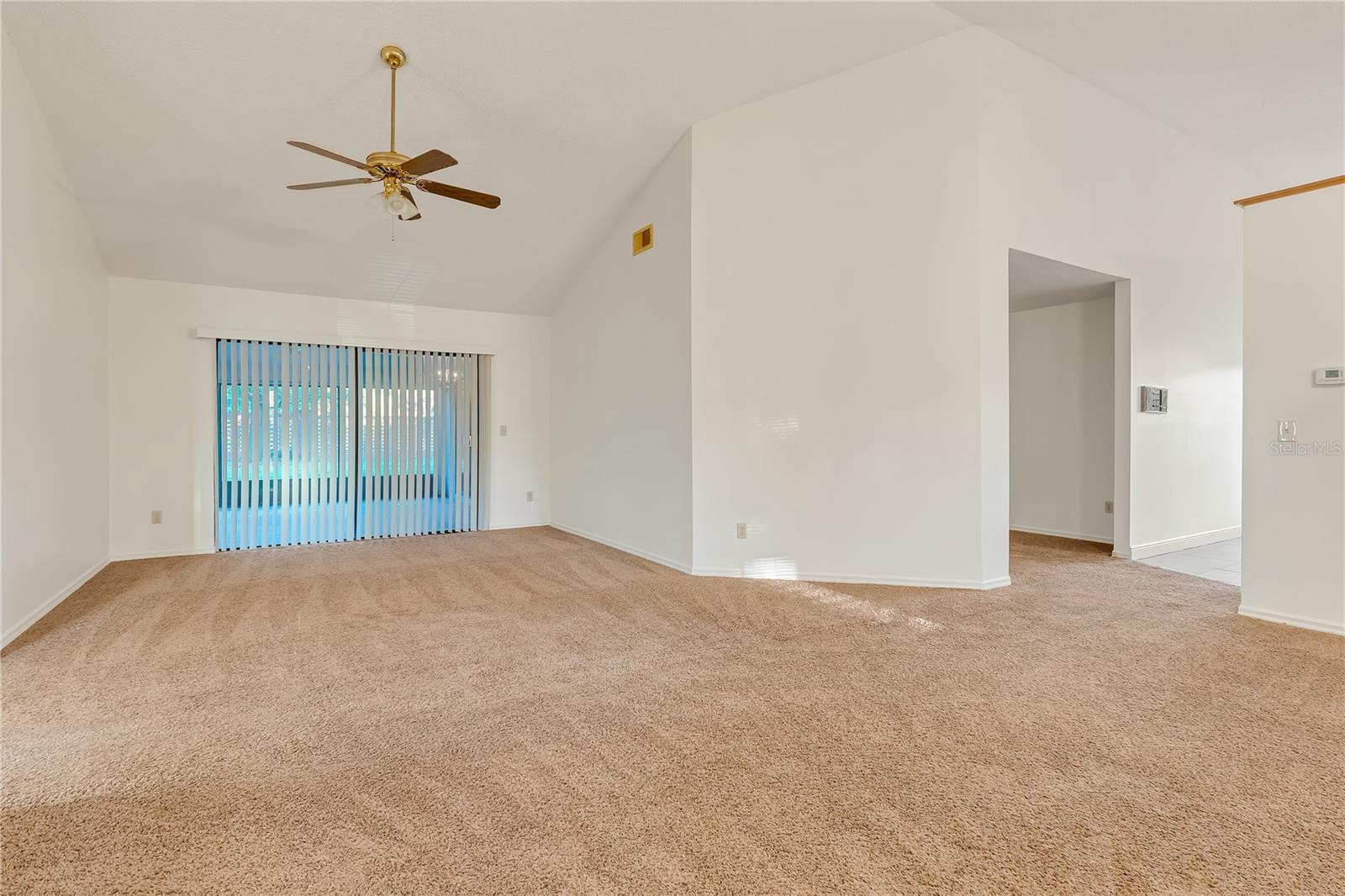 1073 CHESTERFIELD CIRCLE