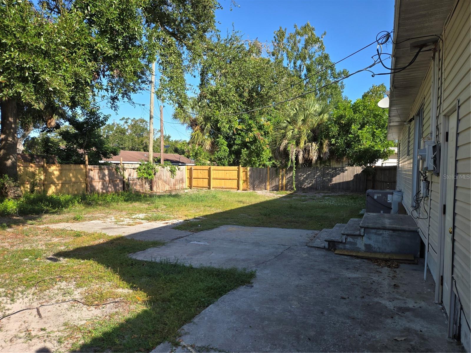 GATEWAY EAST - Residential Lease