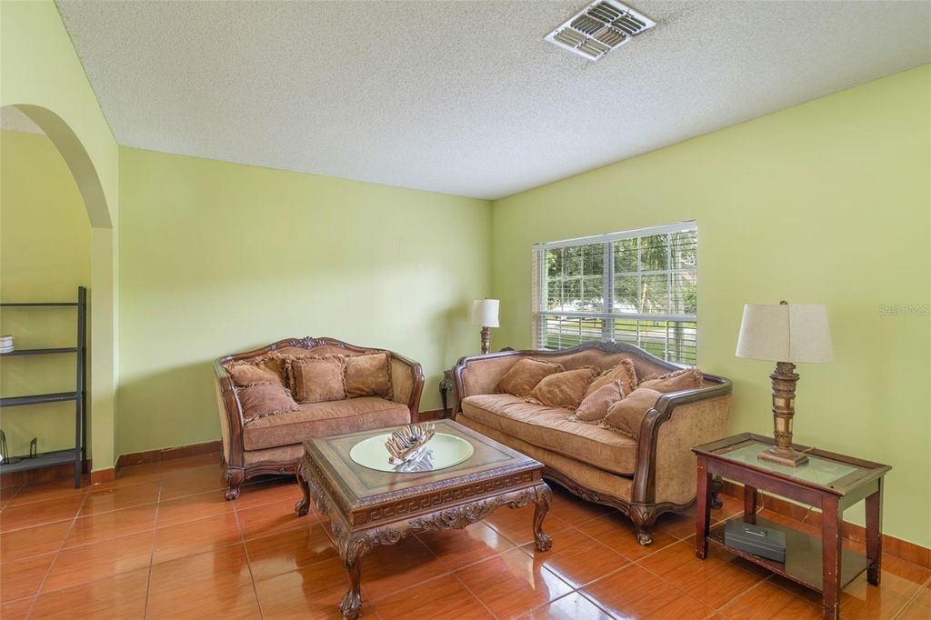 Photo of 1139 Cambourne Drive, Kissimmee, FL 34758 (MLS # O6326286)