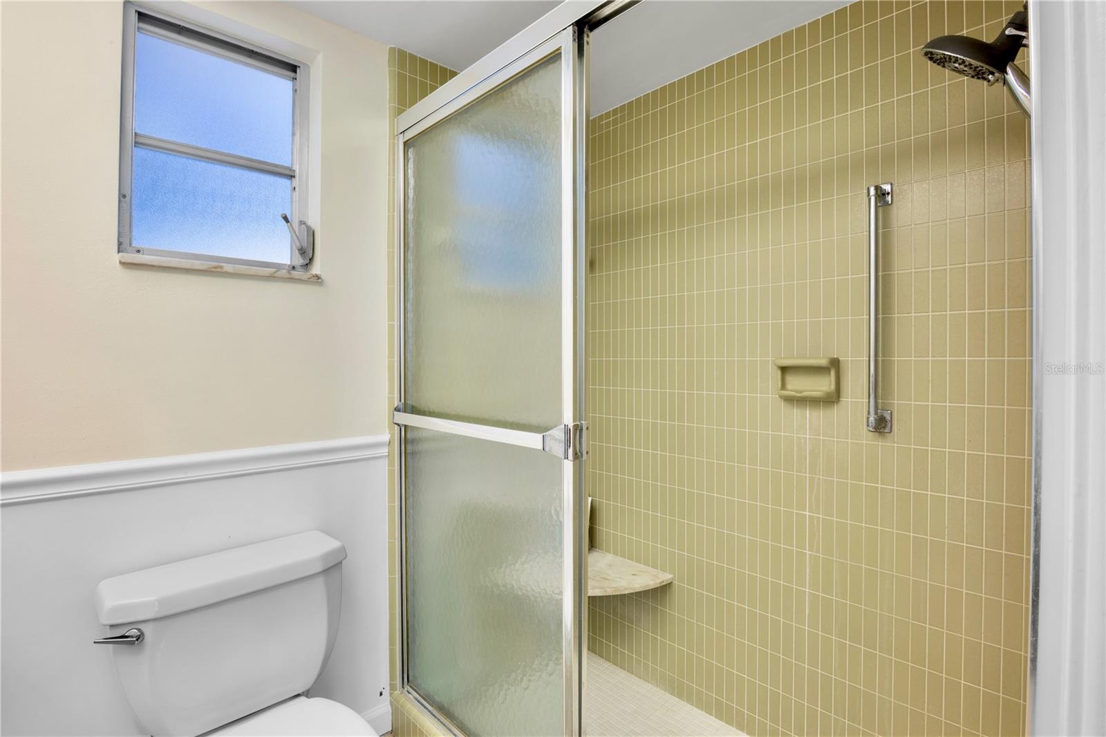 VILLAGE GREEN FOREST LAKE 14 - Residential