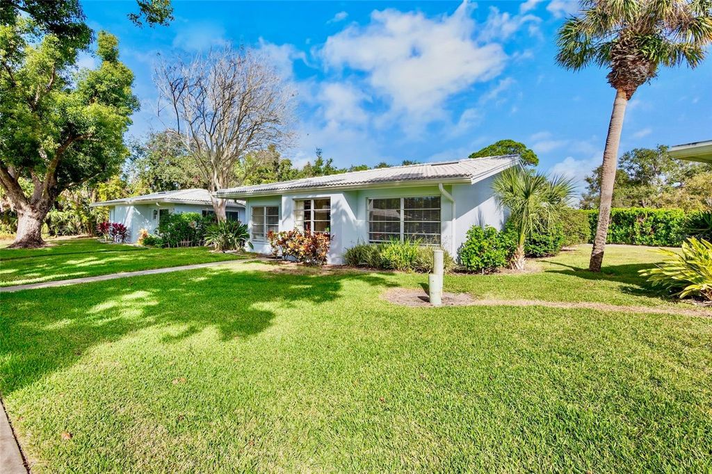 Photo of 1312 Stafford Lane #1427, Sarasota, FL 34232 (MLS # A4676941)