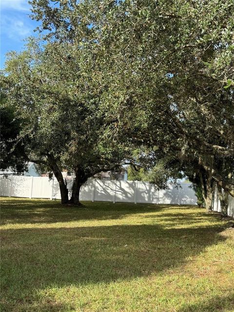 A home in BROOKSVILLE