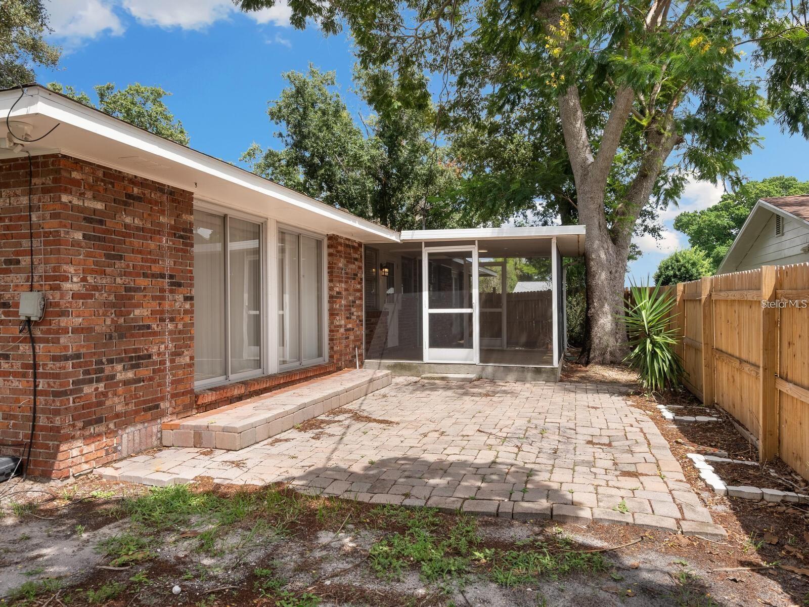 PHILLIPPI GARDENS - Residential Lease