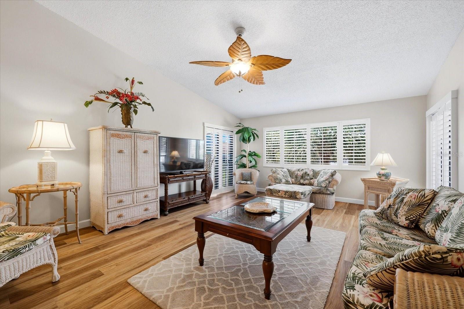 INVERNESS CONDO - Residential