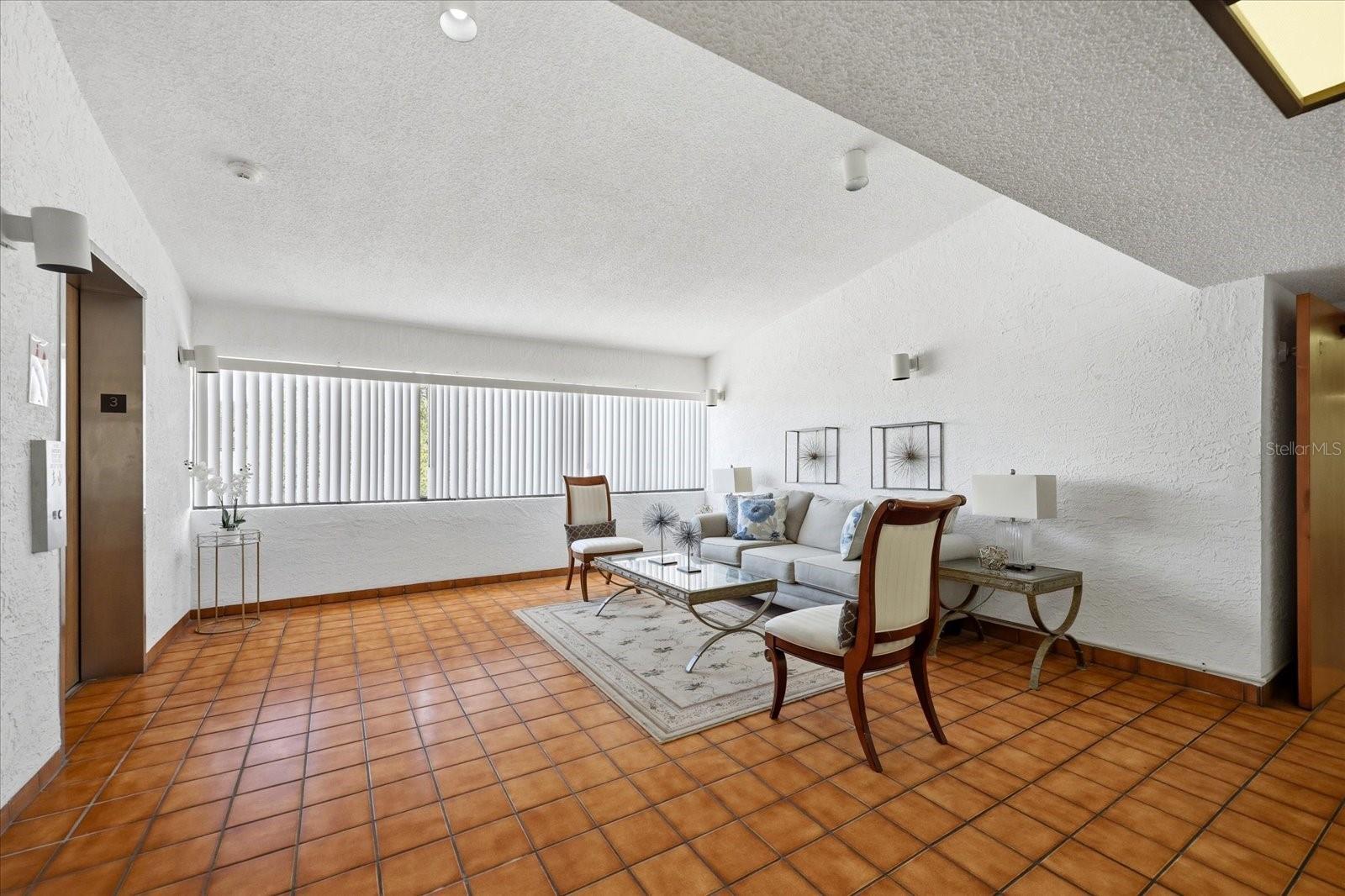 INVERNESS CONDO - Residential