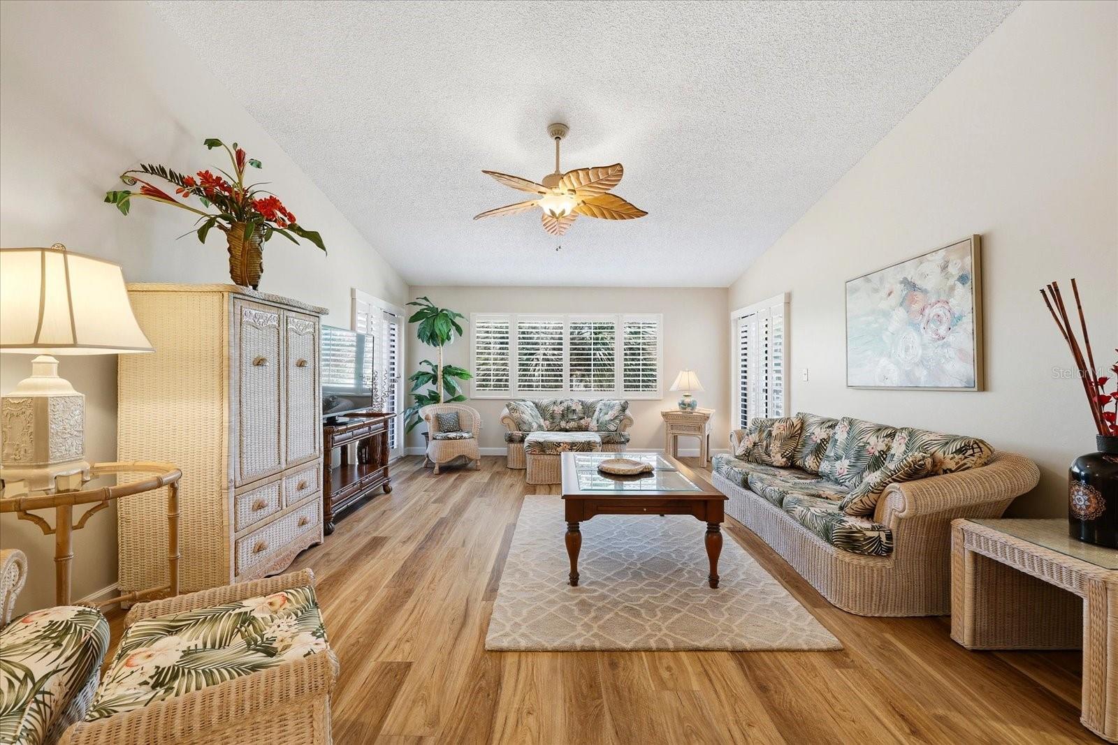 INVERNESS CONDO - Residential