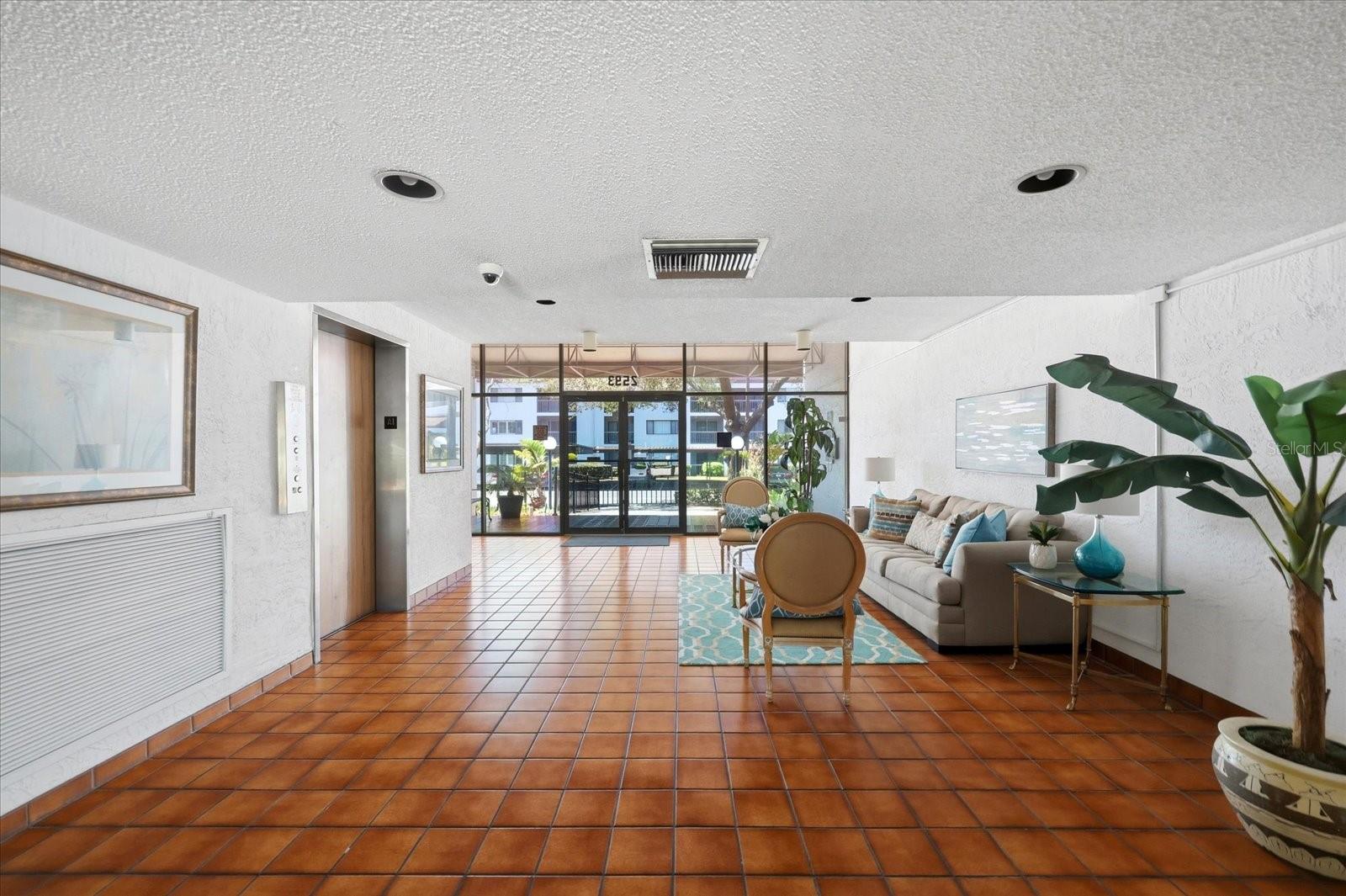 INVERNESS CONDO - Residential