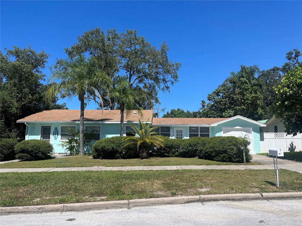 Photo of 1122 Charles Street, Clearwater, FL 33755 (MLS # TB8430056)