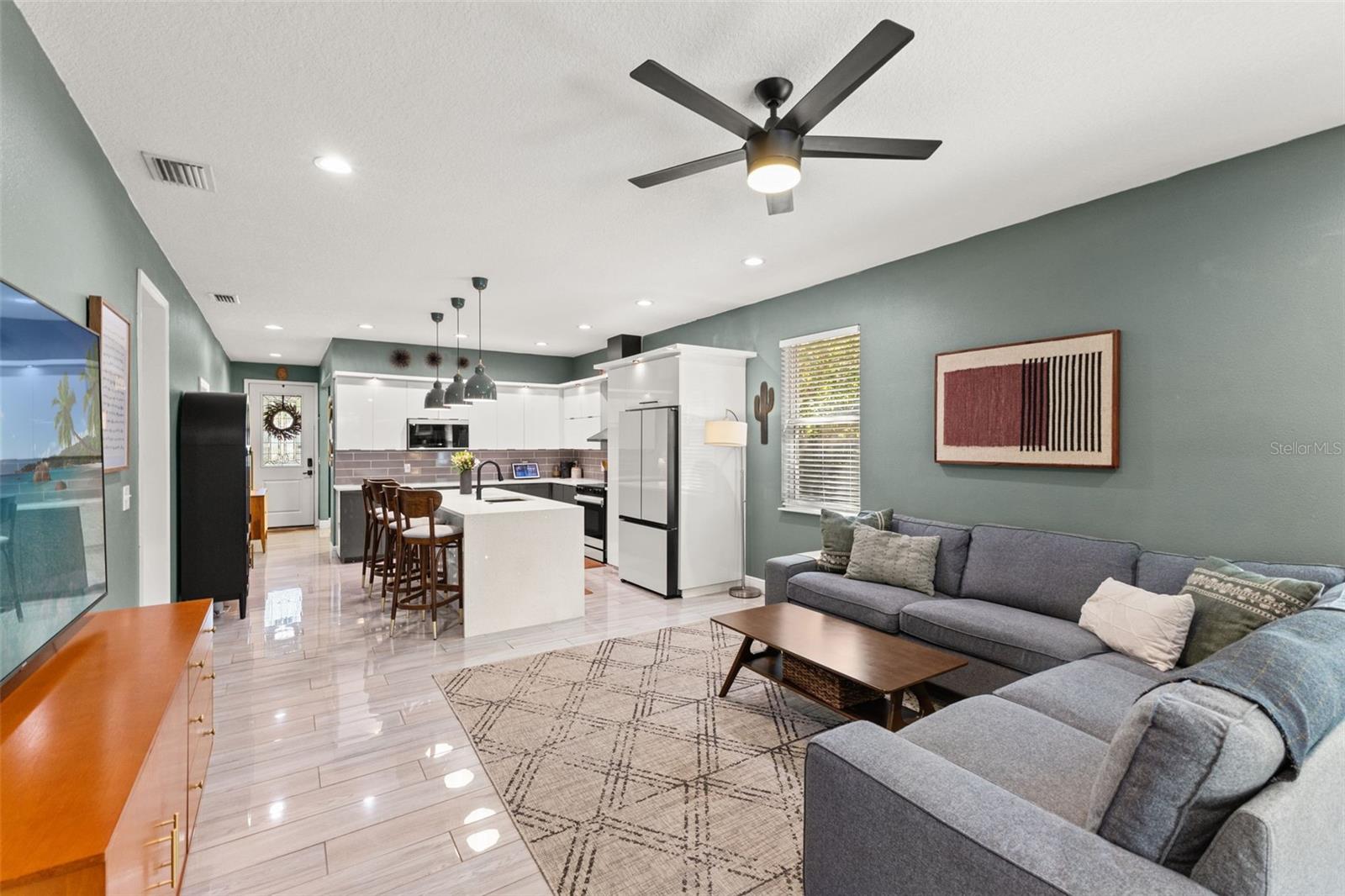 RIVERBEND MANOR - Residential