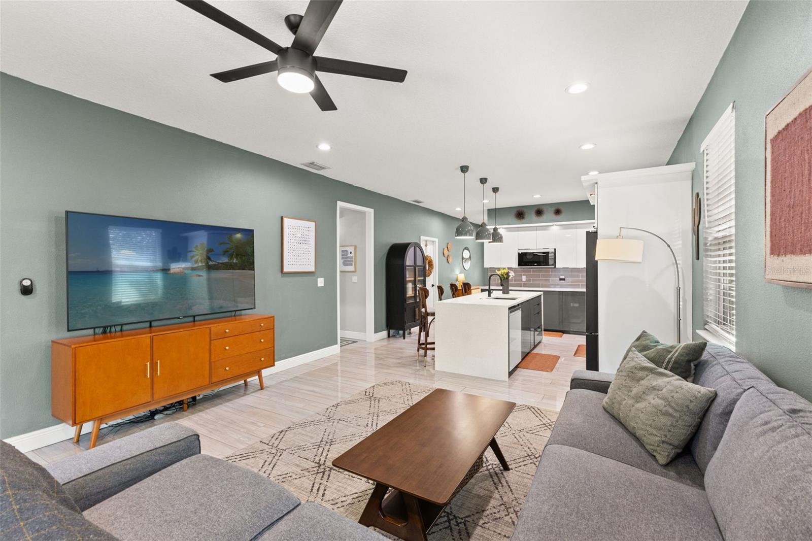 RIVERBEND MANOR - Residential