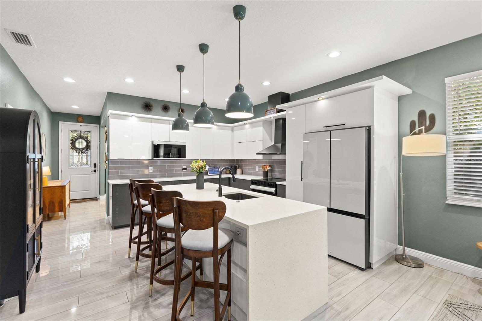 RIVERBEND MANOR - Residential