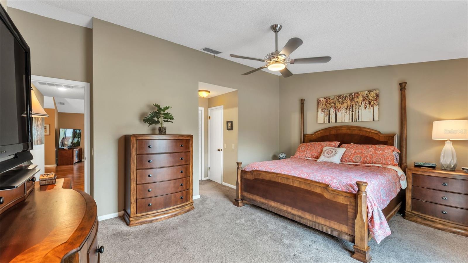 CYPRESS WOOD - Residential