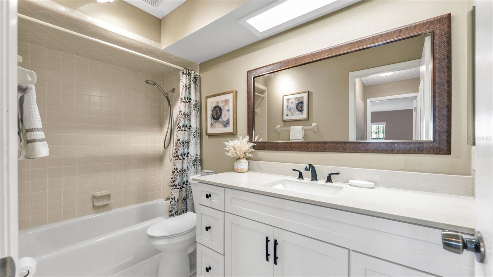 CYPRESS WOOD - Residential