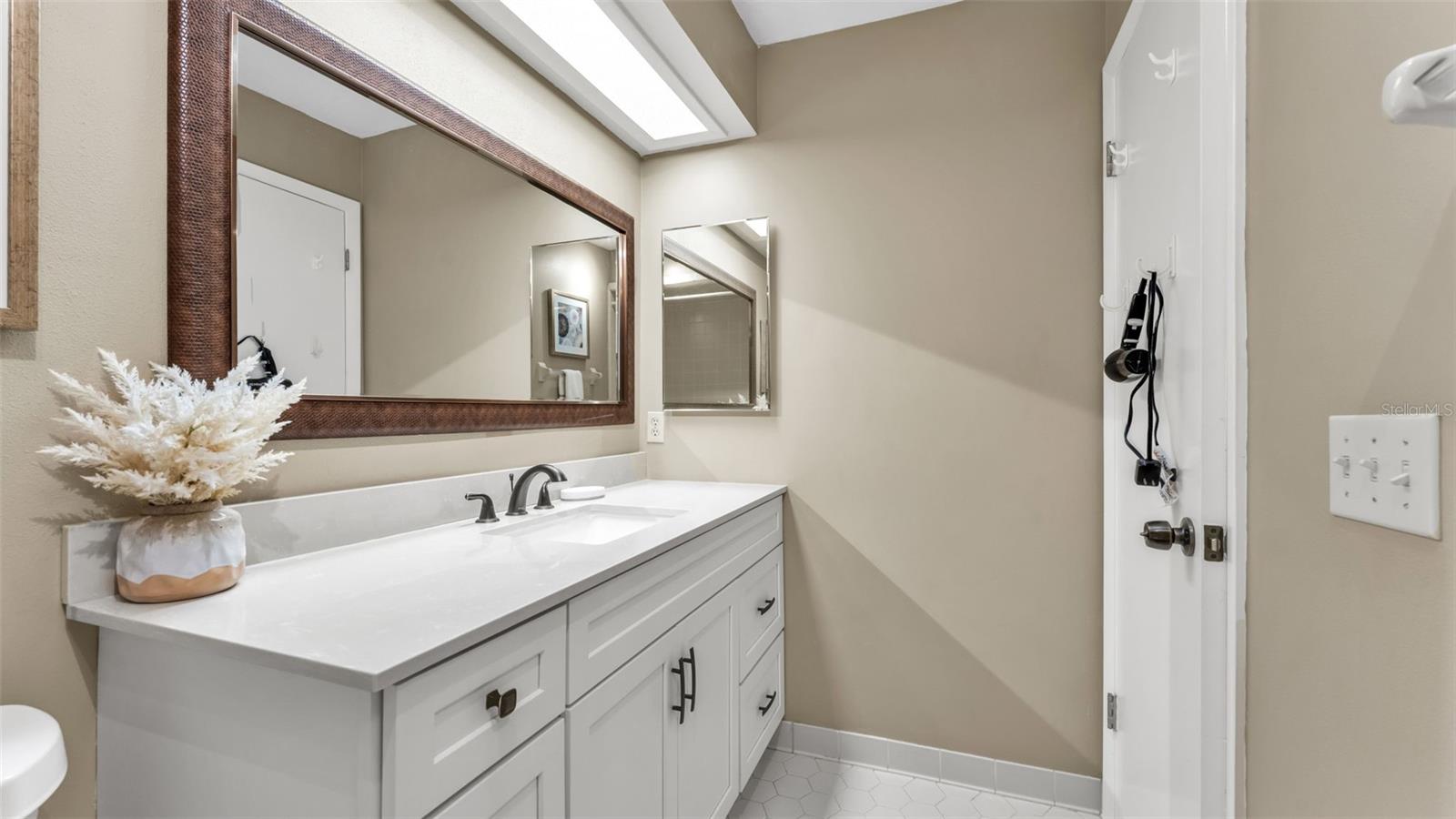 CYPRESS WOOD - Residential