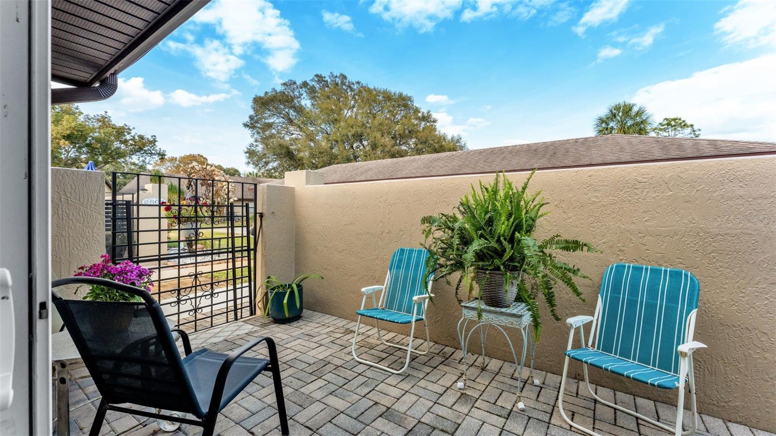 CYPRESS WOOD - Residential