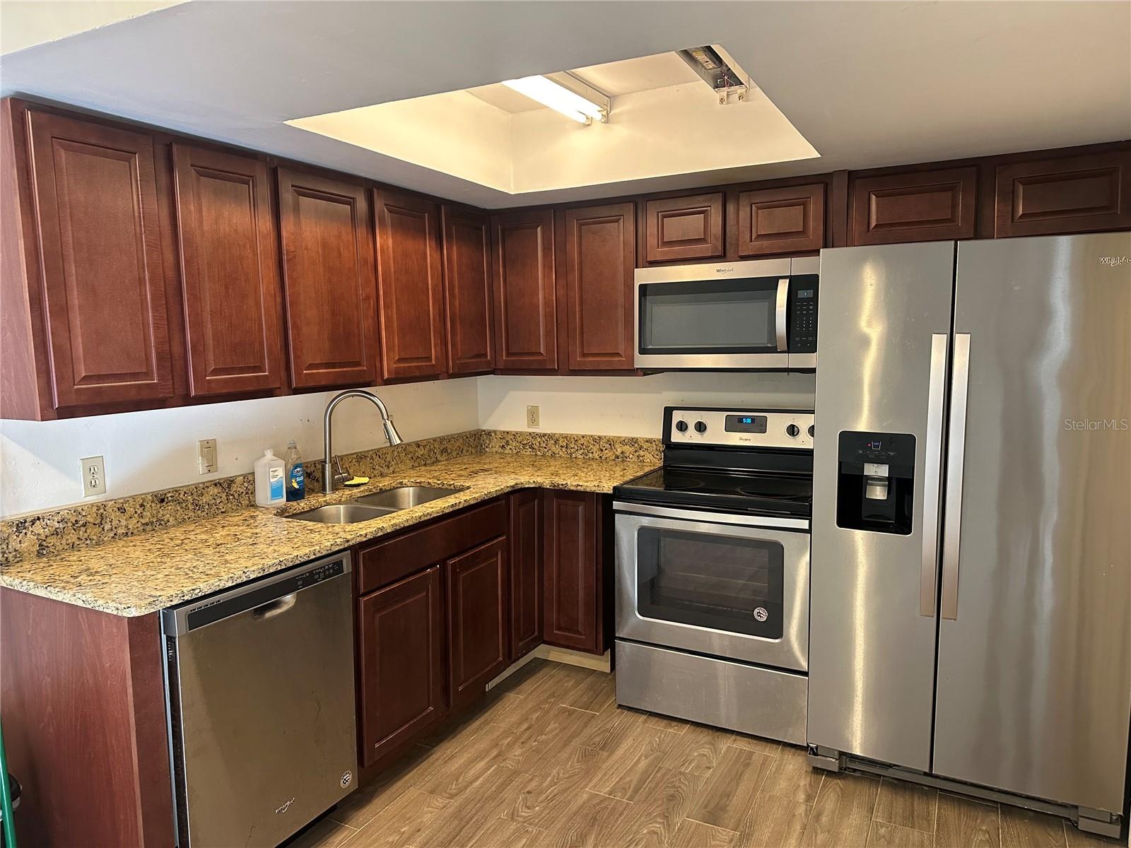 WINDTREE GARDENS CONDO PH 01 - Residential