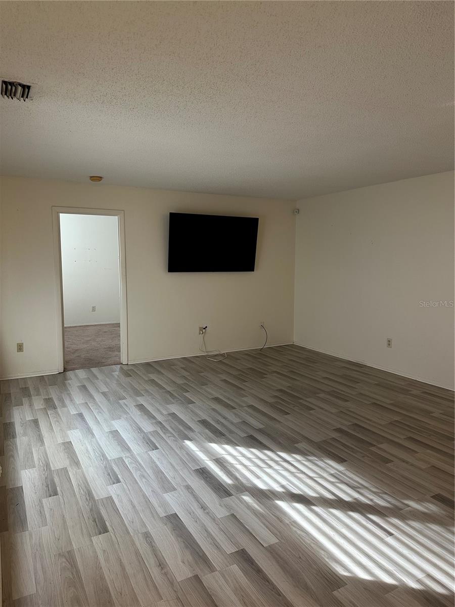 WINDTREE GARDENS CONDO PH 01 - Residential