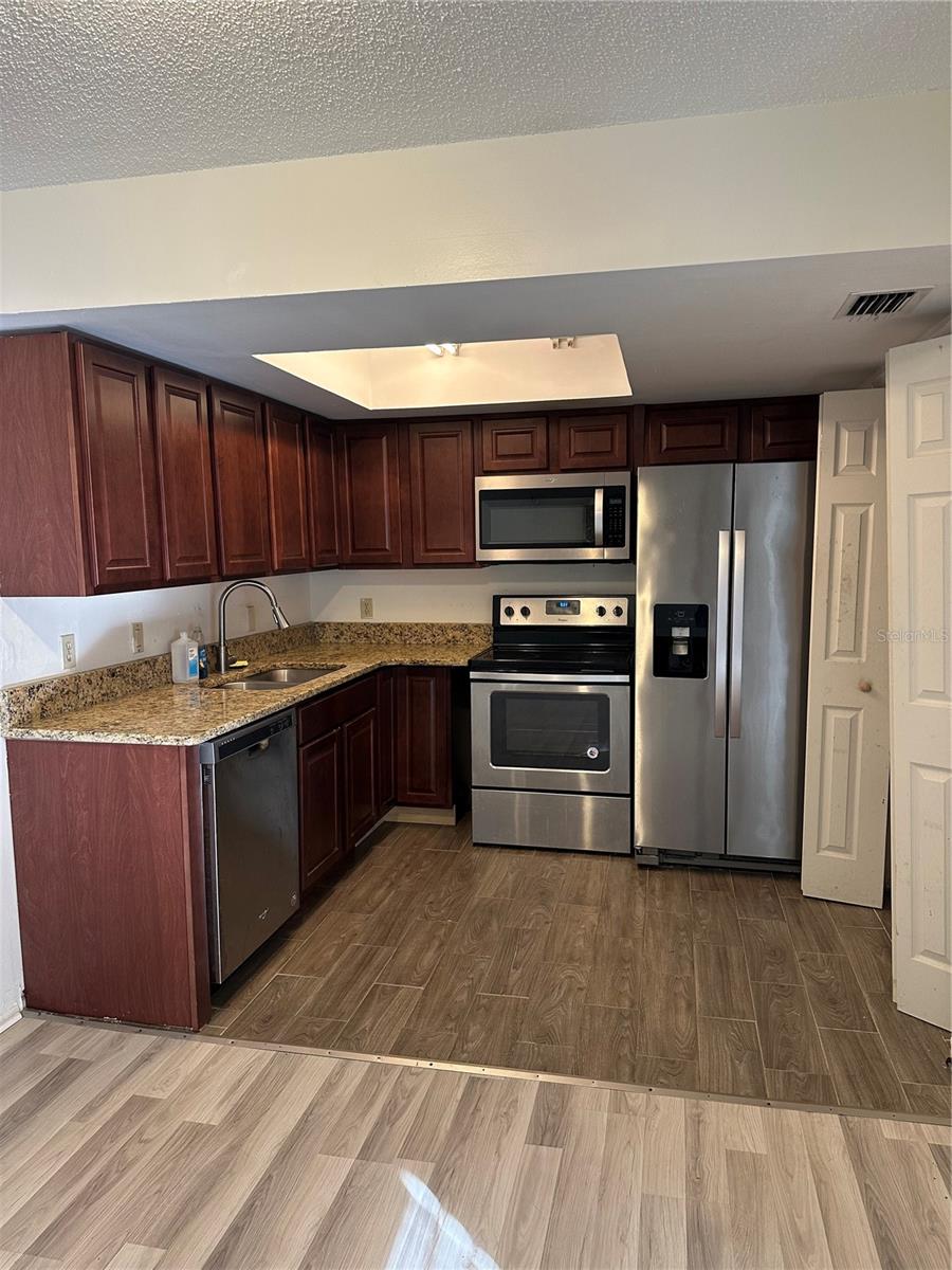 WINDTREE GARDENS CONDO PH 01 - Residential