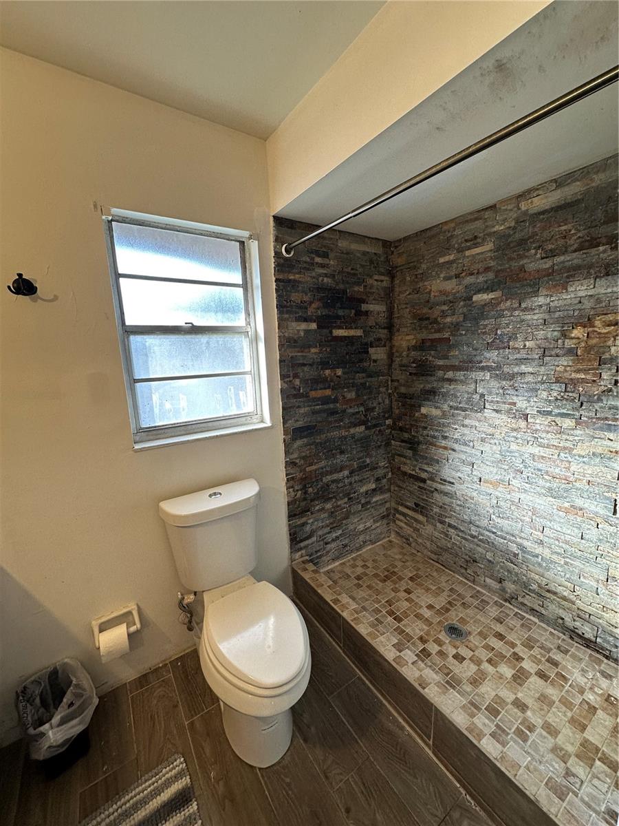 WINDTREE GARDENS CONDO PH 01 - Residential