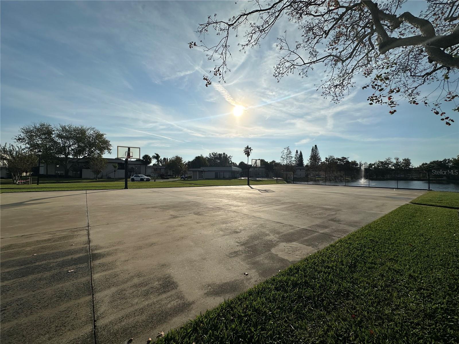 WINDTREE GARDENS CONDO PH 01 - Residential