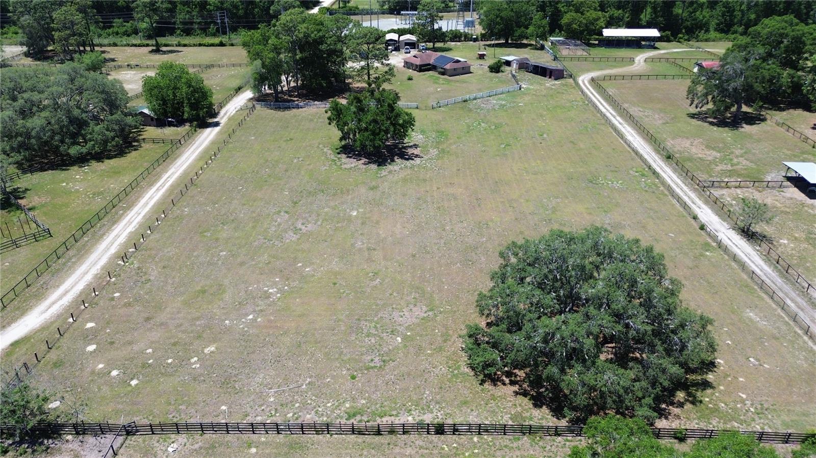 40 RANCHES - Residential