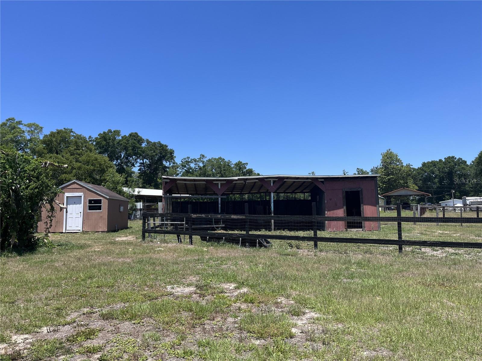 40 RANCHES - Residential