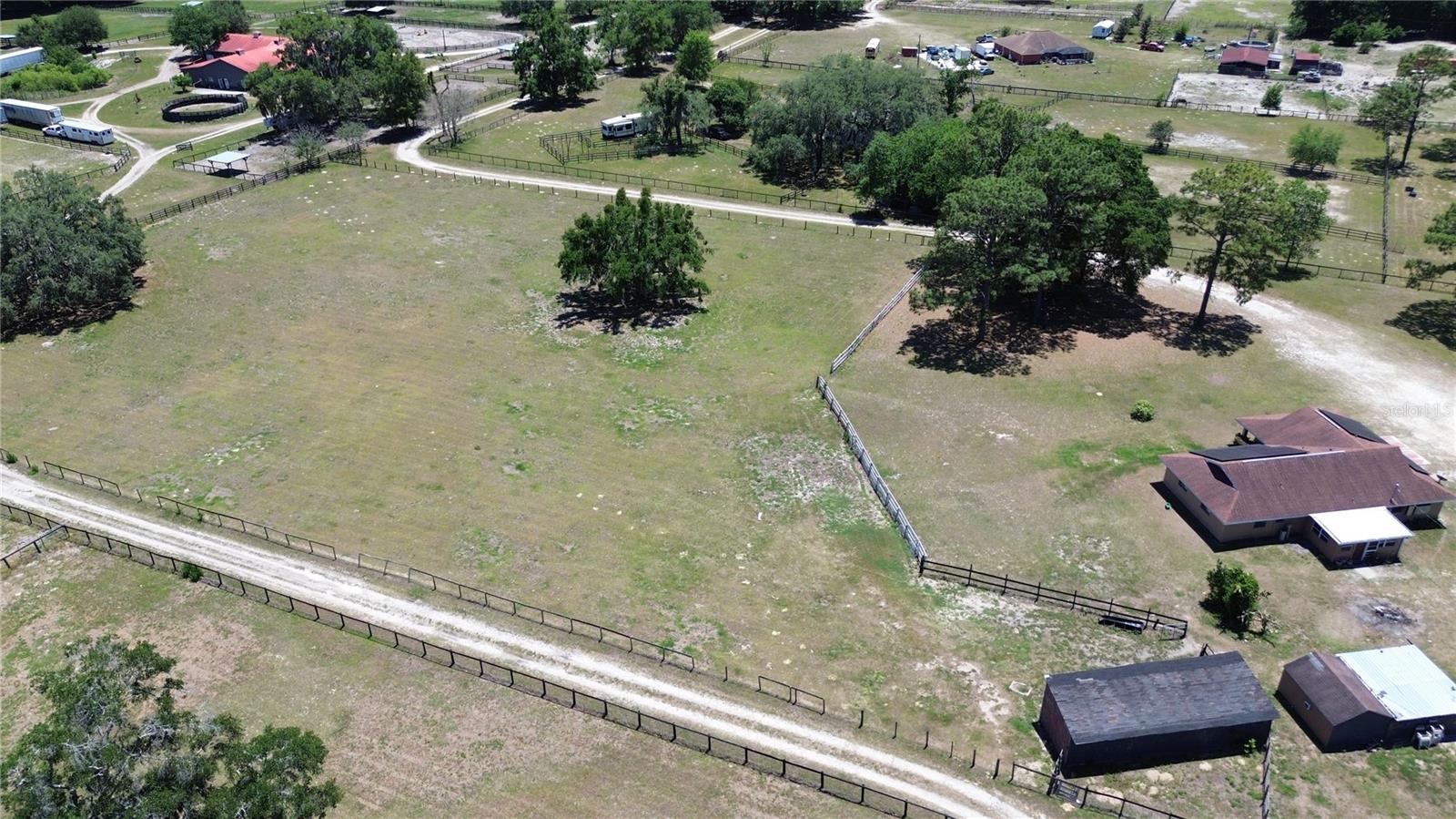 40 RANCHES - Residential