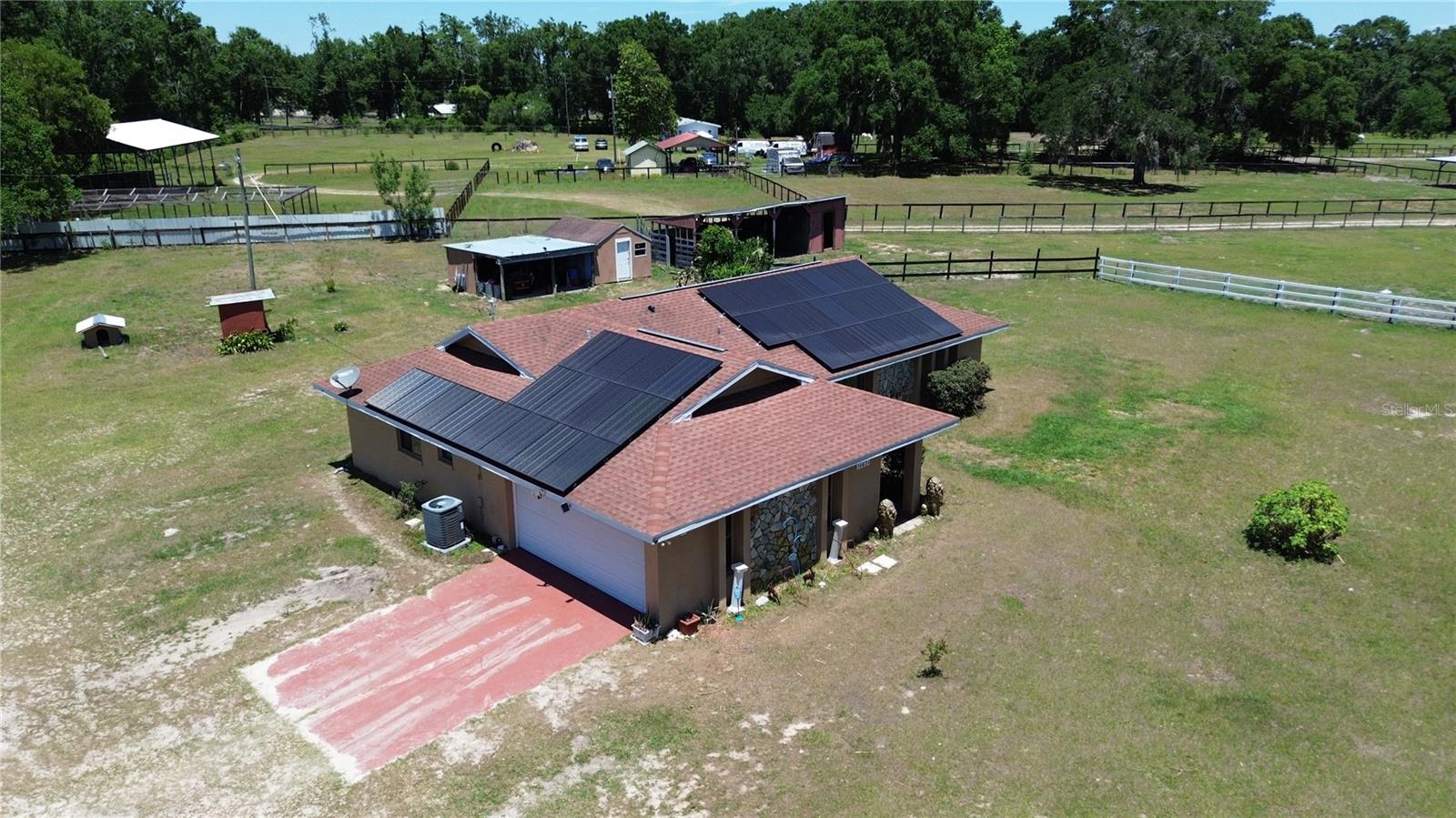 40 RANCHES - Residential