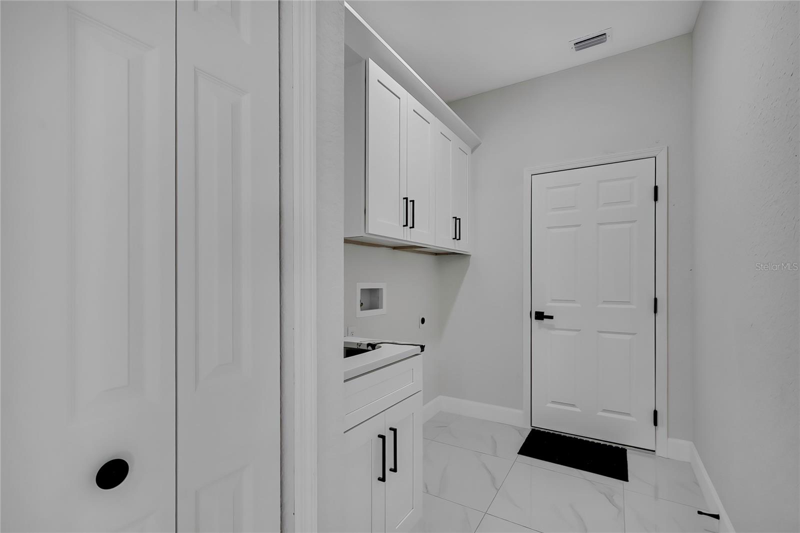 ROYAL HIGHLAND - Residential