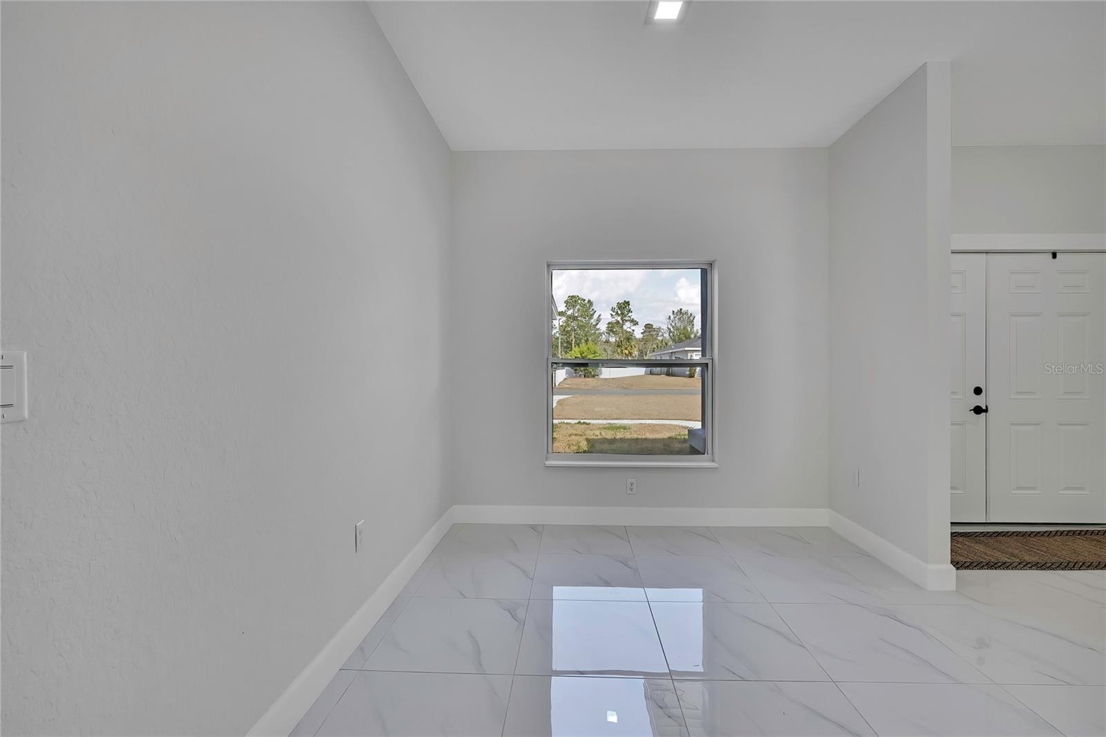 ROYAL HIGHLAND - Residential