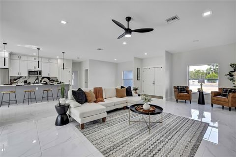 10262 MAYBIRD AVENUE WEEKI WACHEE FL 34614